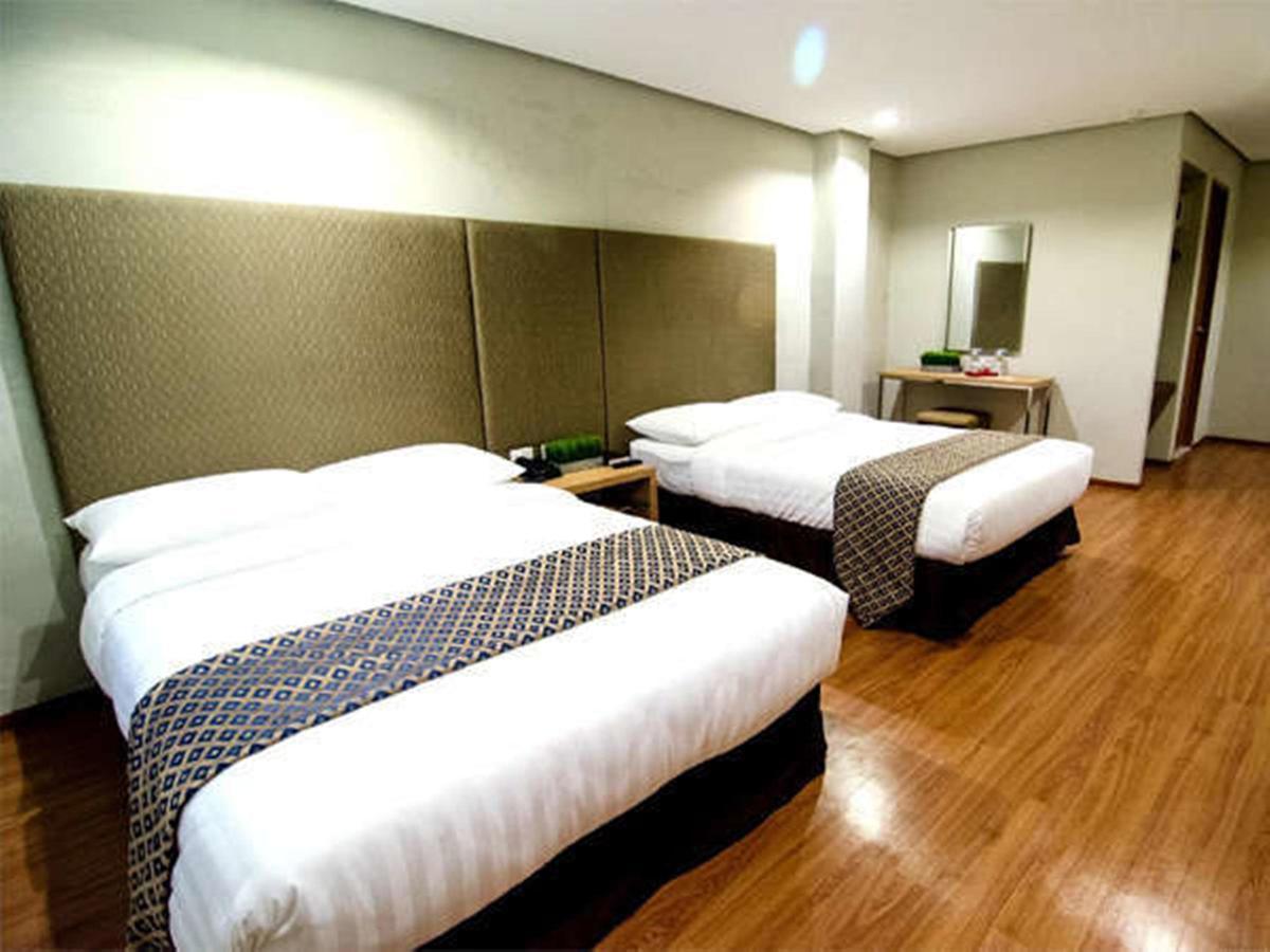 Madison Hotel Phl Iloilo Extérieur photo