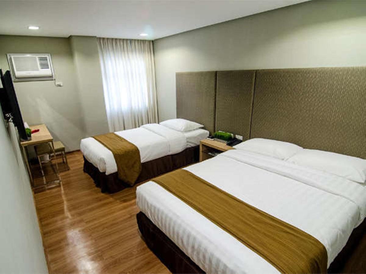 Madison Hotel Phl Iloilo Extérieur photo