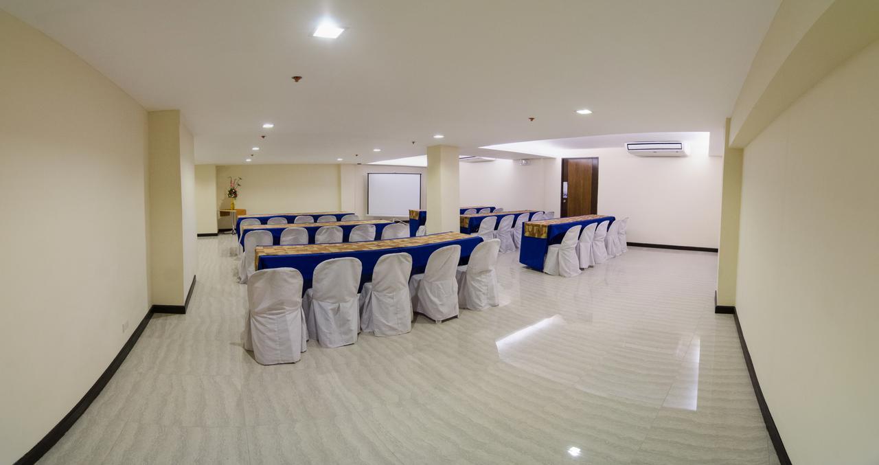 Madison Hotel Phl Iloilo Extérieur photo