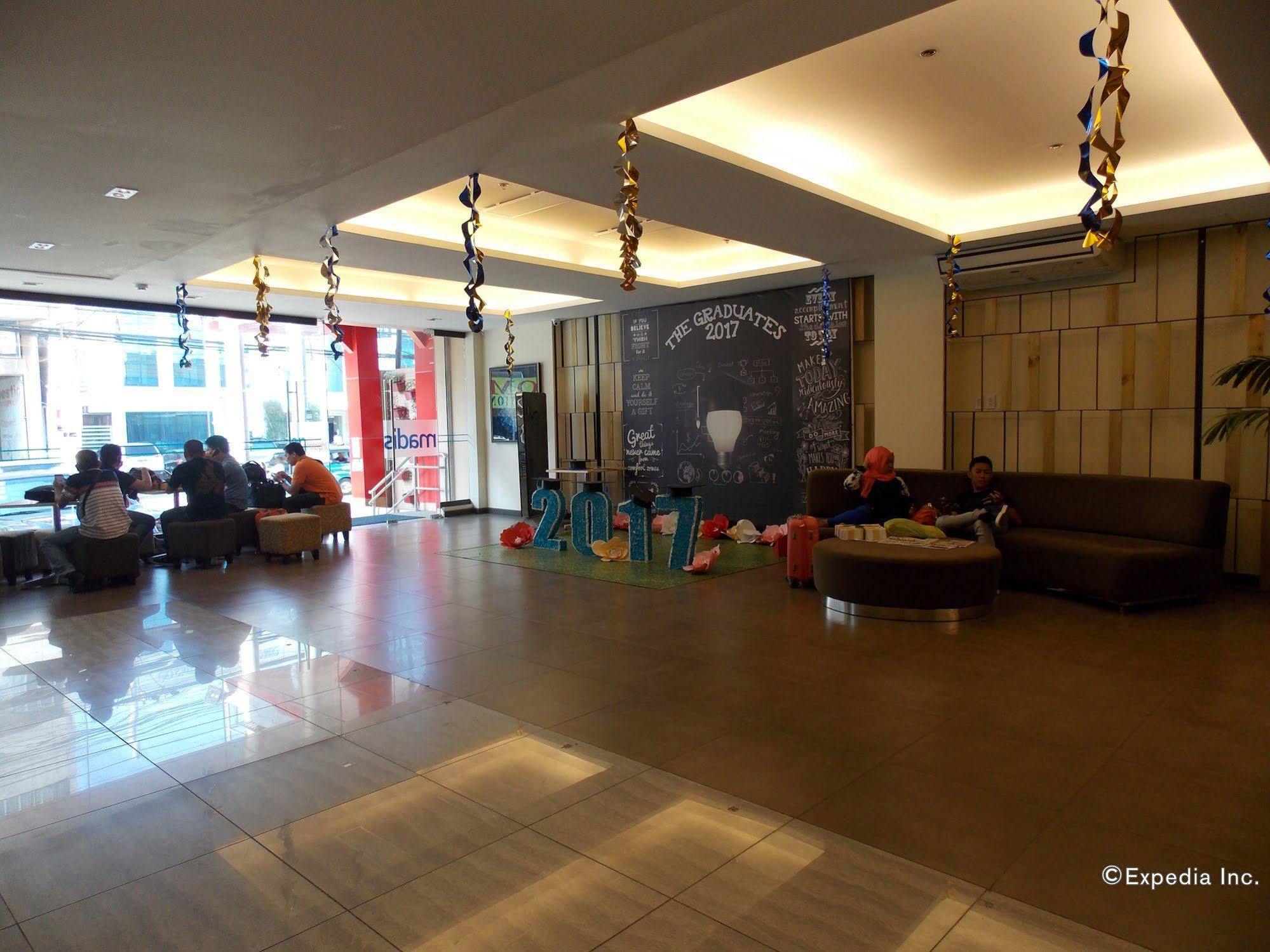 Madison Hotel Phl Iloilo Extérieur photo